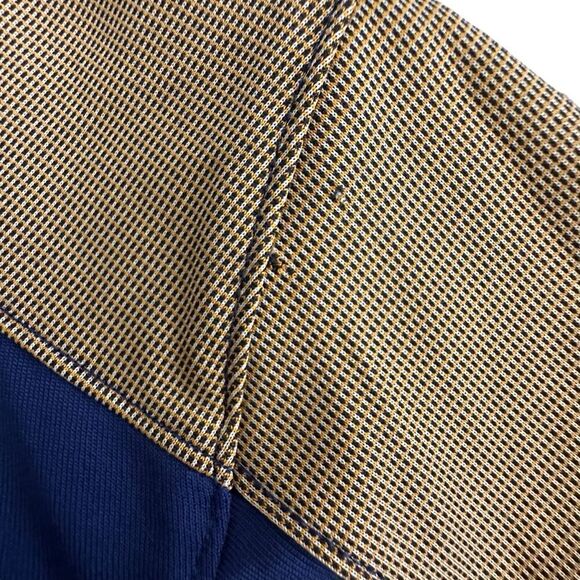 Under Armour ~ Mens lightweight long sleeve~ half zip pullover ~ size large - Picture 10 of 11